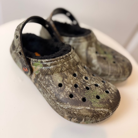 Crocs Kids’ Realtree APX® Lined Classic Clog Sandals | J4 | Multi | NO BOX - Picture 8 of 13